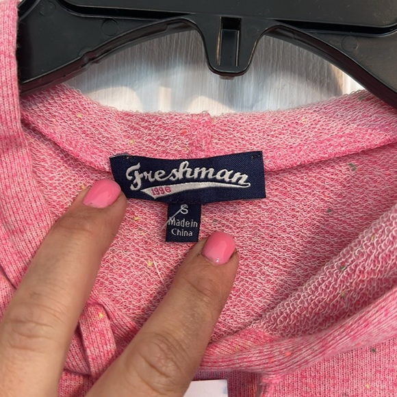 NWT Freshman Pink cropped hoodie size small - Picture 4 of 4